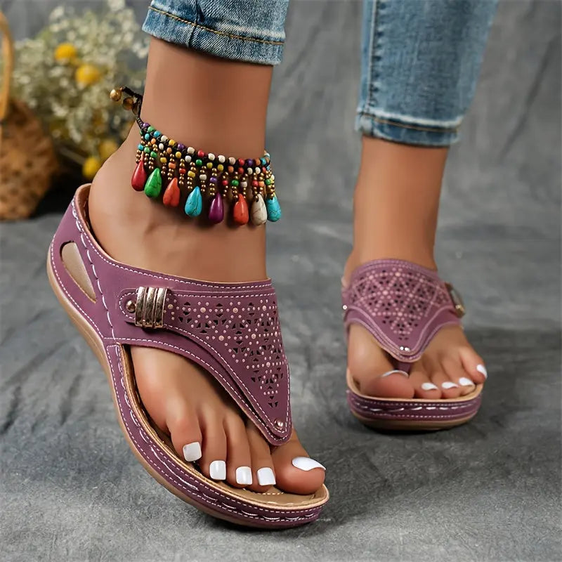 Sabina – Orthopaedic Toe-Post Wedge Slides