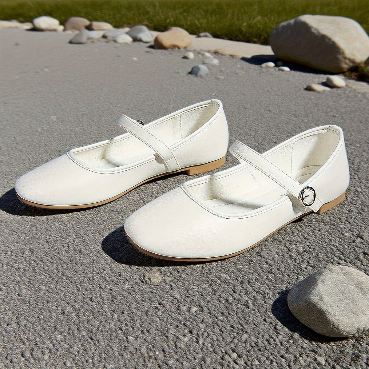 Kerensa Classic Mary Jane Flats – White