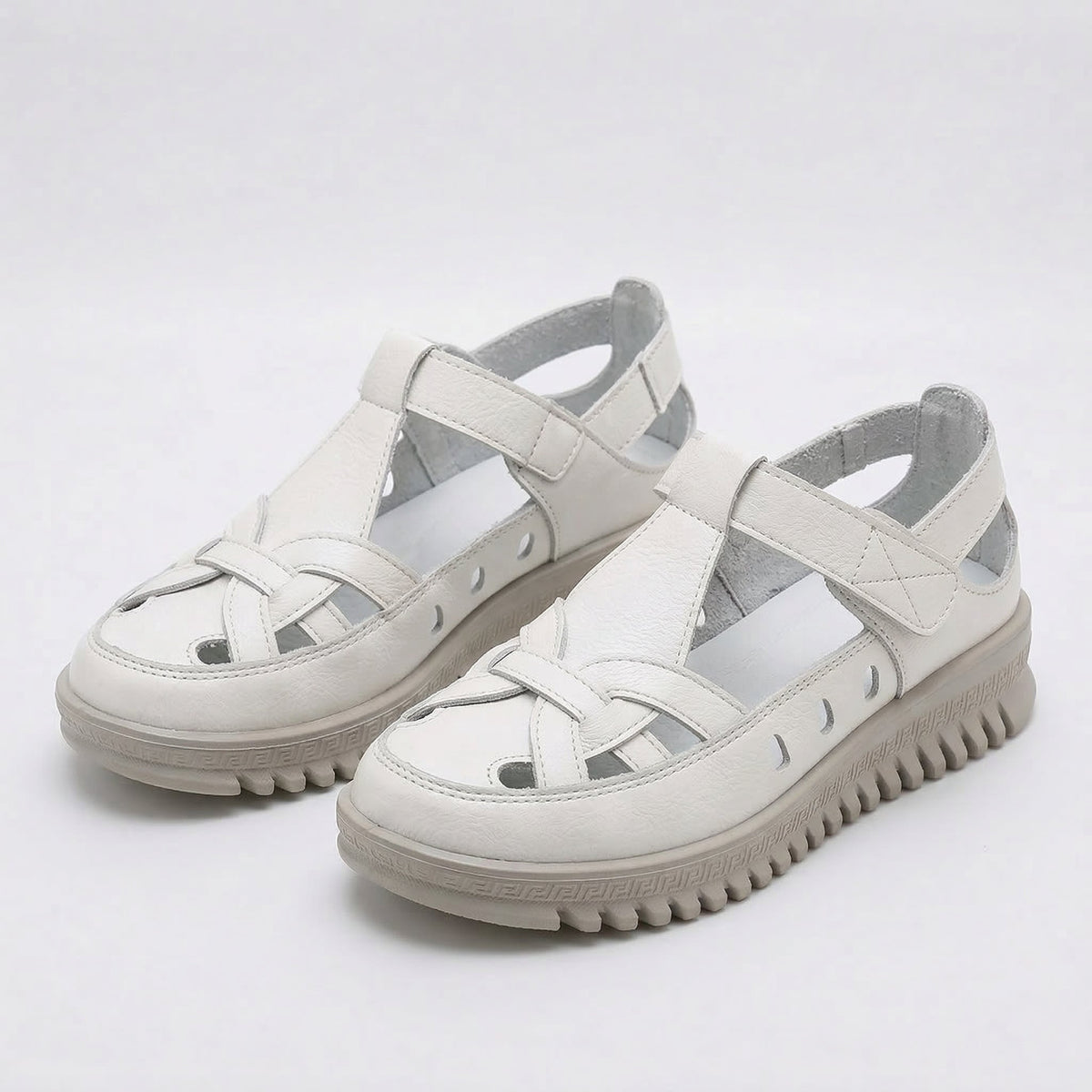 Prue – Cream Orthopaedic Closed-Toe T-Strap Comfort Sandals