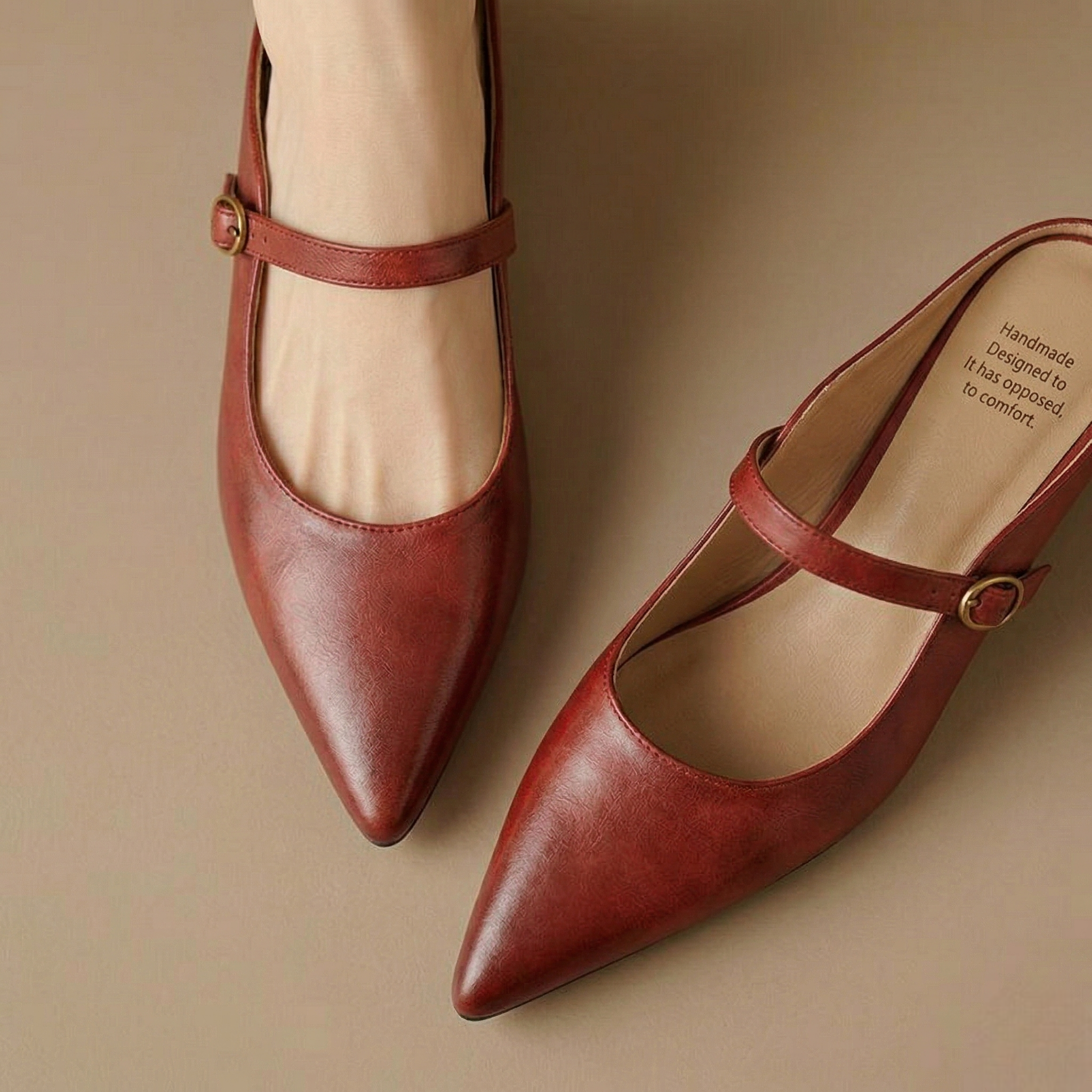 Neok – Sleek Pointed Mules