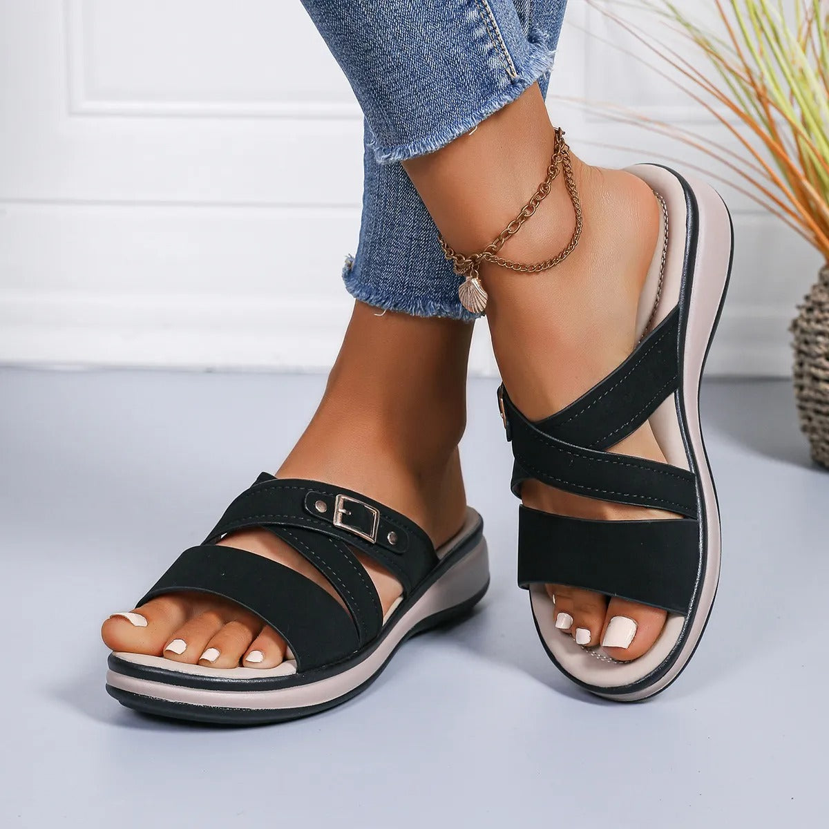 Remy™ | Cross Strap Wedge Comfort Sandals