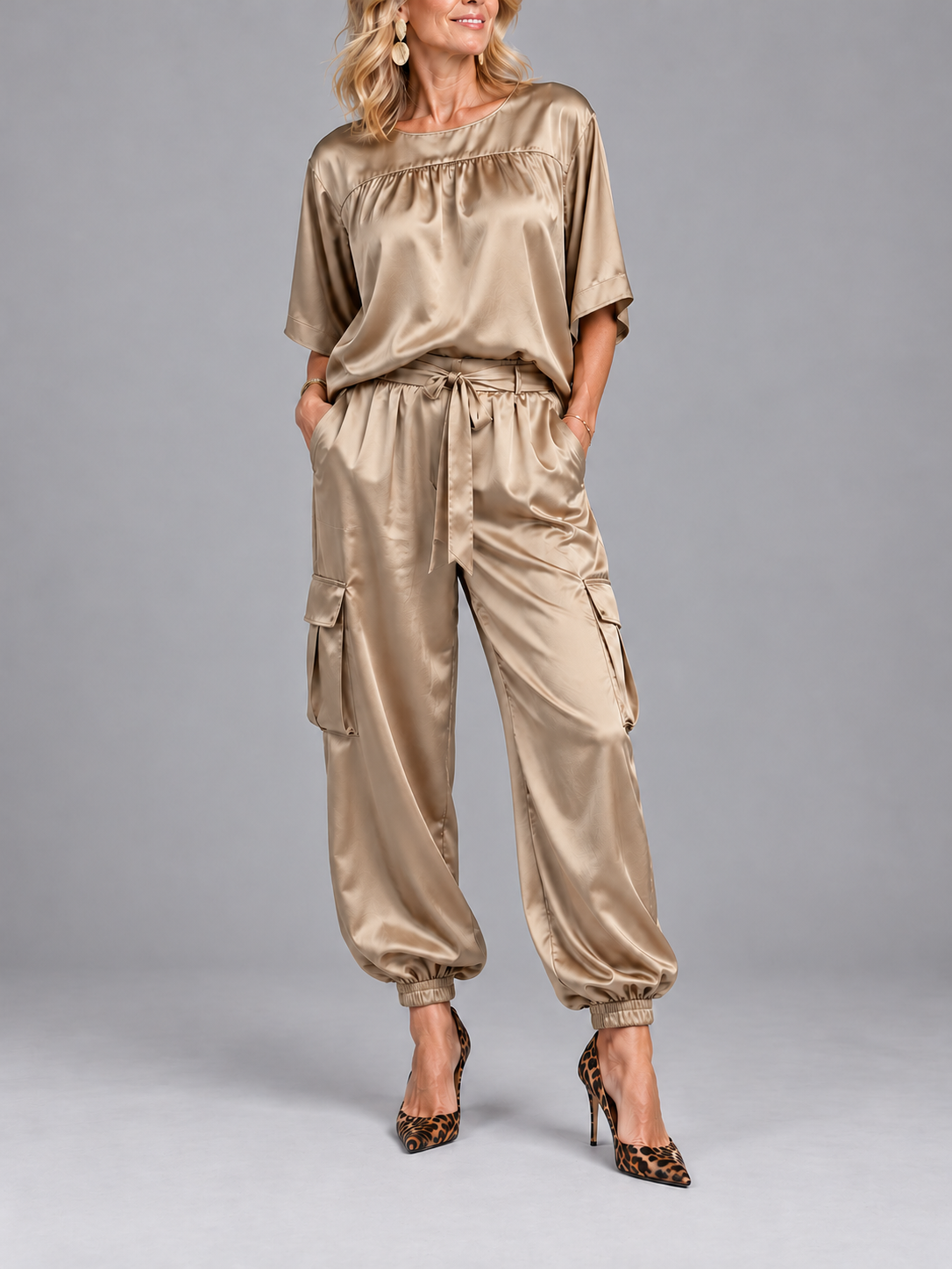 Nora | Casual Comfort Women's Set - Gold - muted studio photo