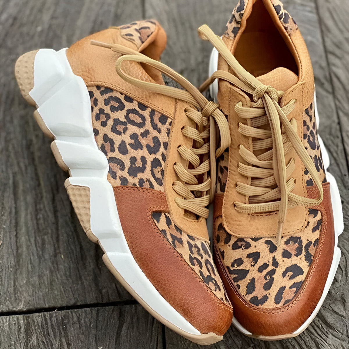 Patricia™ | Stylish sneakers in leopard print